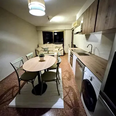 Coliving - Vive En La Zona De Moda Del Centro De Habitación en casa particular *