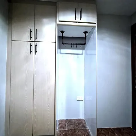 Coliving - Vive En La Zona De Moda Del Centro De Habitación en casa particular